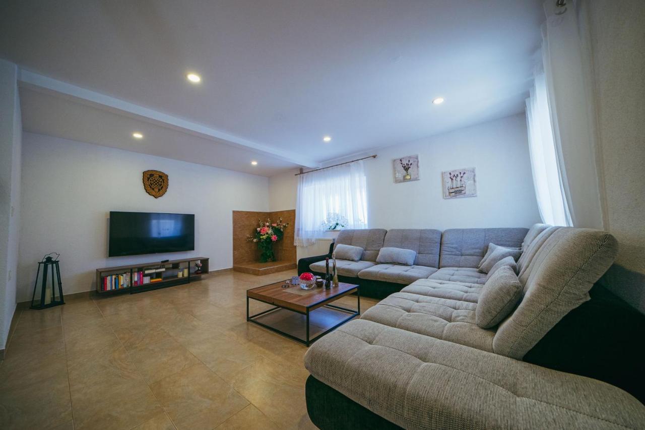 Villa On Stone Velika Cista  Екстер'єр фото